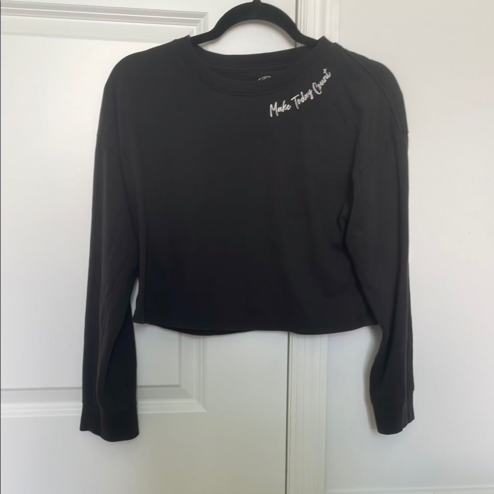 Athletic Works Dancer Black Long Sleeve Crop Top “Make Today Count”